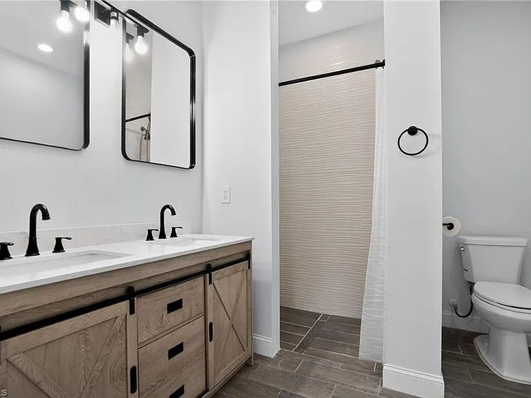 4630 Gene Ave N — Photo 25