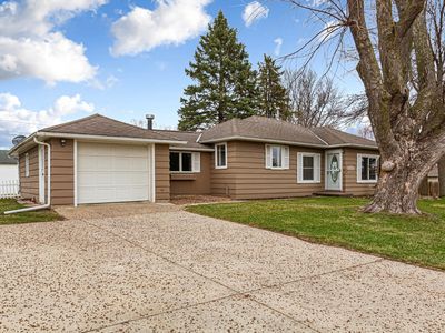 1172 6th Ave SW, Faribault, MN, 55021