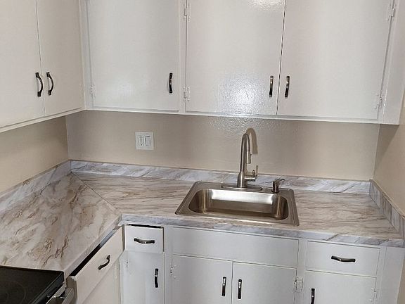 2nd image of 1145 Carlsbad Dr #4