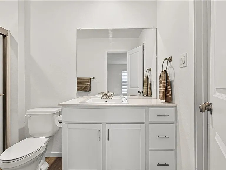 7909 Hathor Dr — Photo 29