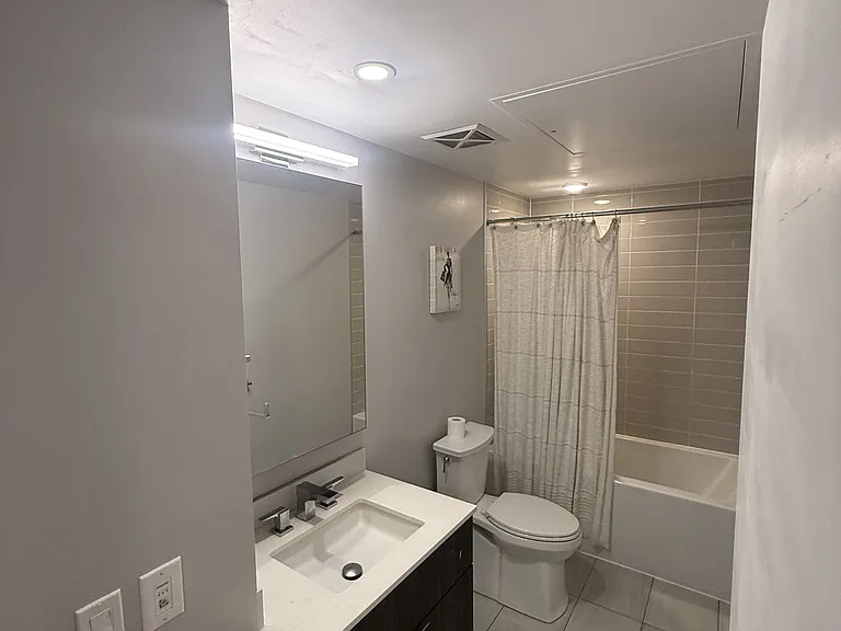 25 Richmond St E #901 — Photo 10