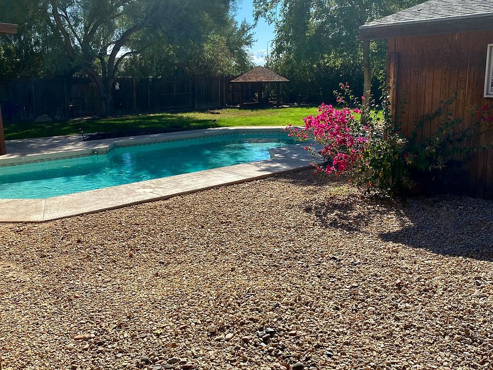 1st image of 512 N Laveen Dr