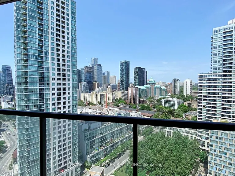 159 Wellesley St E #2010 — Photo 3