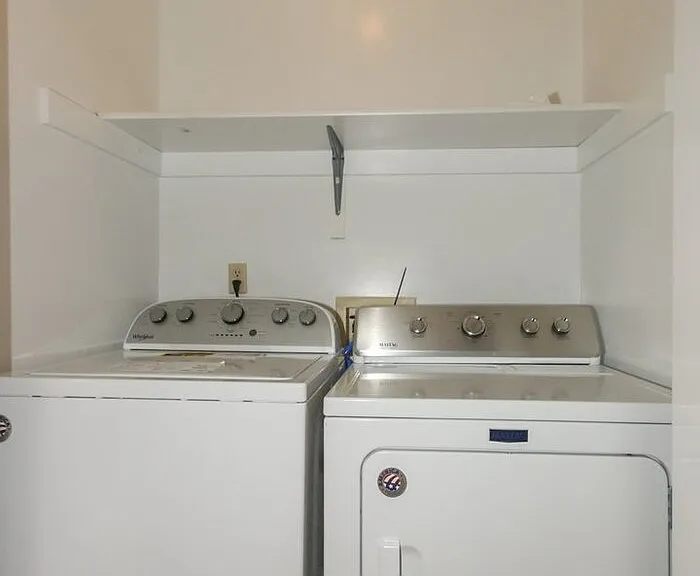 33 Rogers Rd — Photo 11