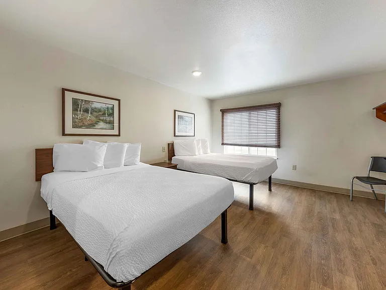 Studio Suite - 2 Full Beds