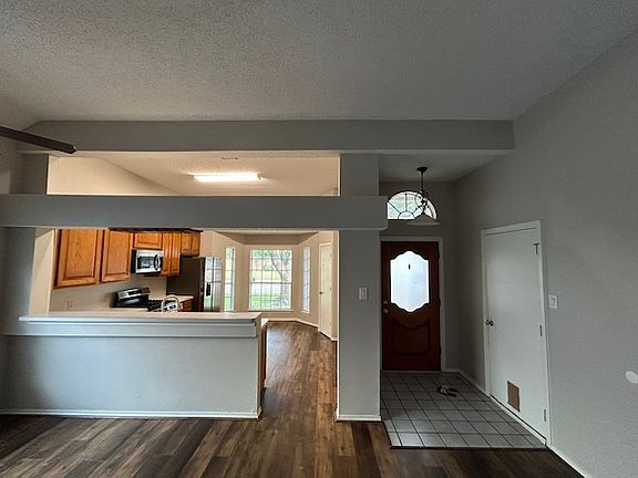 4th image of 11027 Winspring Dr