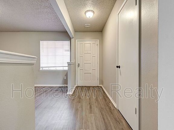 3rd image of 1216 SW 96th St
