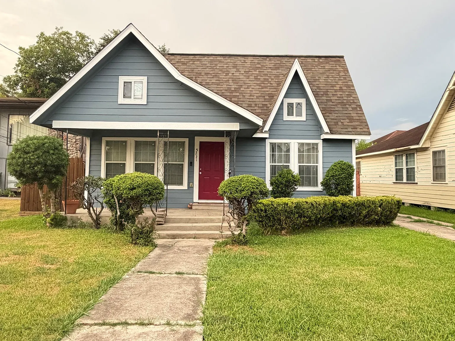 3 bed, 2.0 bath, 1158 sqft, $3,300 — Photo 2