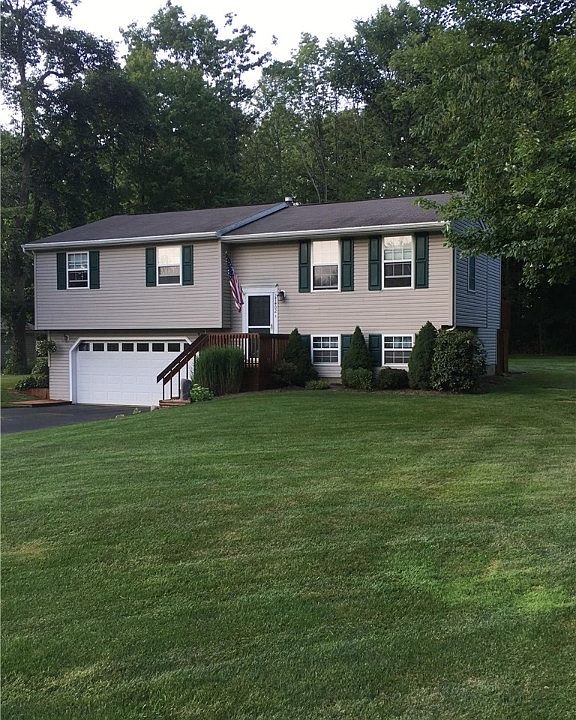 1st image of 17402 Kevin Dr