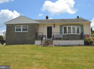 52 Grant Ave, Deptford, NJ 08096