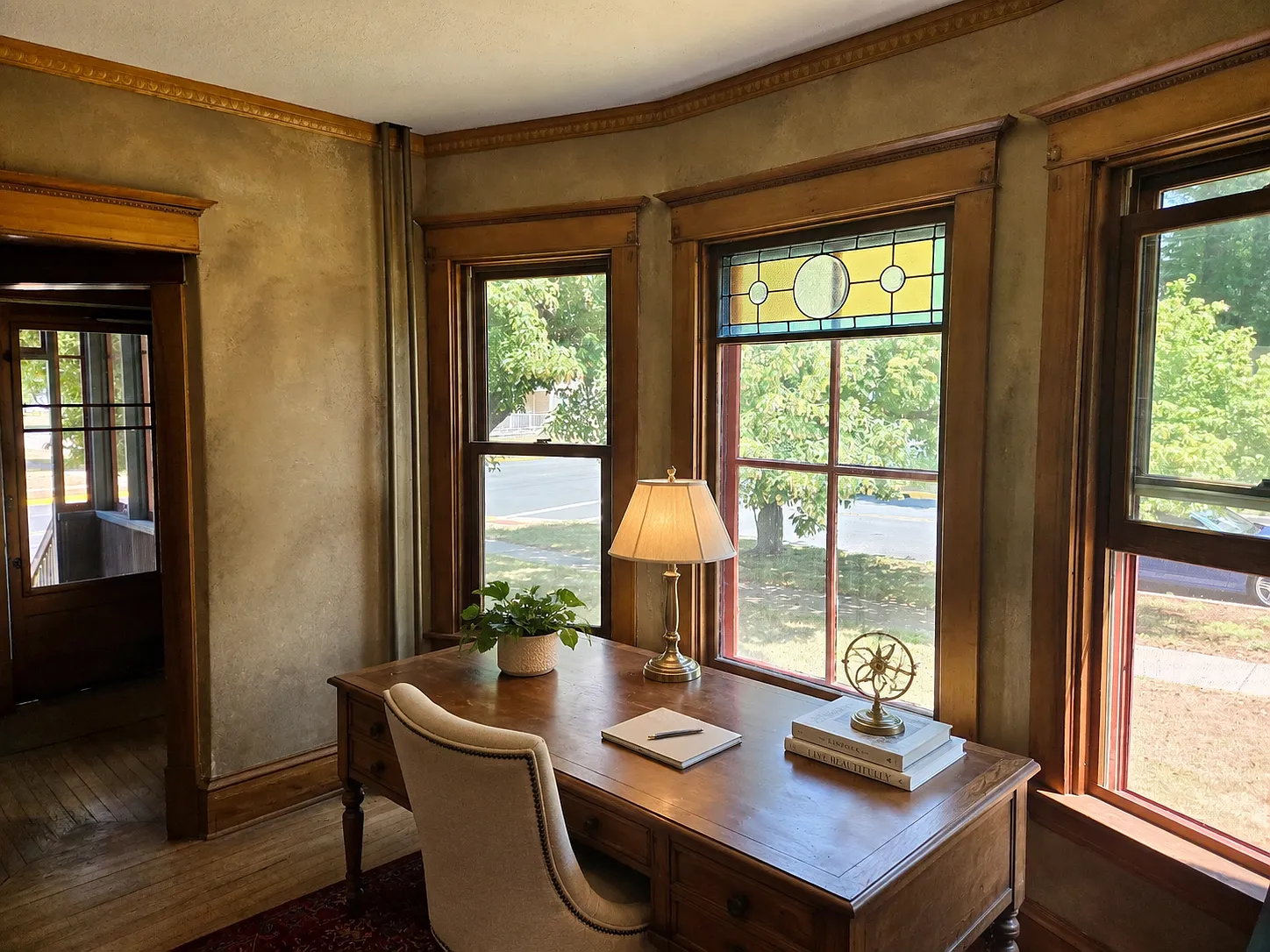 3 bed, 1.5 bath, 1606 sqft, $2,400 — Photo 4