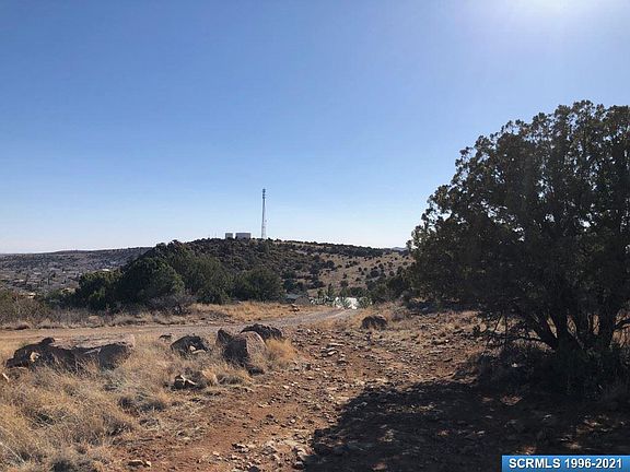 3rd image of Skyline Dr