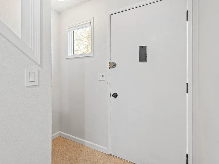 2730-2734 SE Alder St #2732 — Photo 5