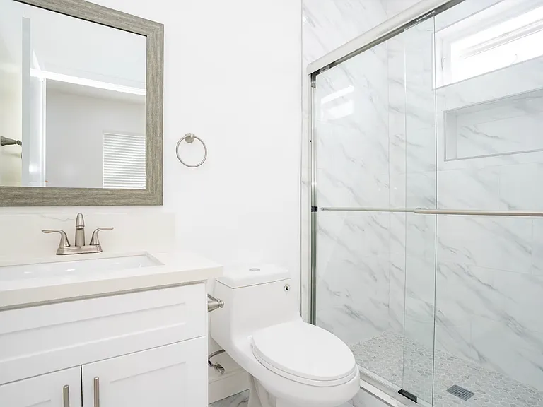 1286 West 35th Place — Photo 8