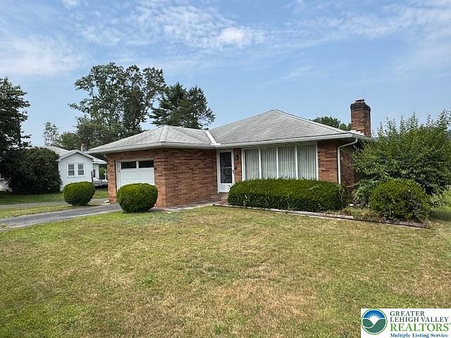 1st image of 26 Lincoln Dr