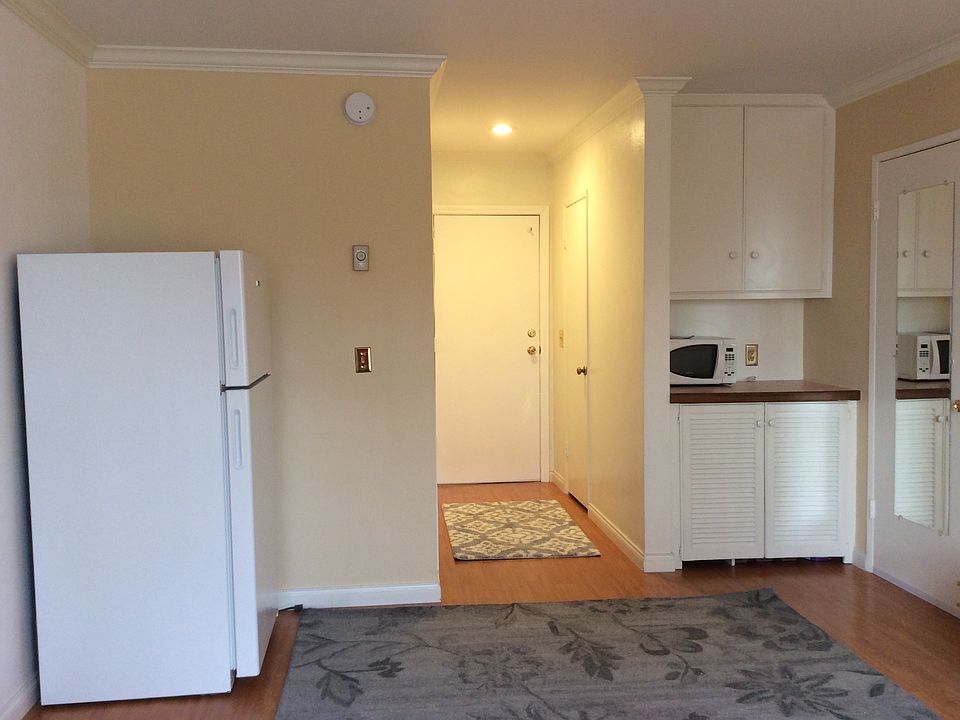 1st image of 5000 S Centinela Ave APT 307