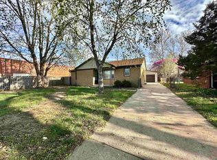 129 Fager Dr, Haysville, KS 67060