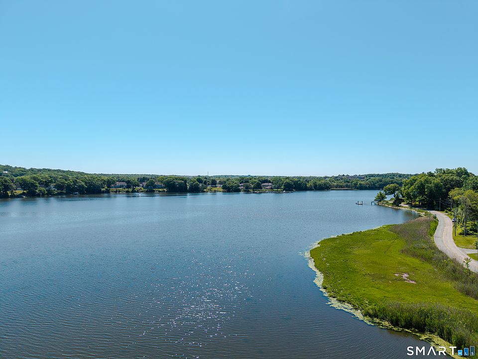 1st image of 901 River Road