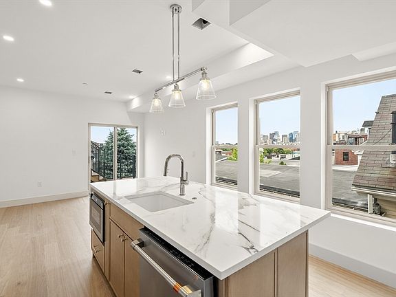 3rd image of 17 Princeton St #Penthouse