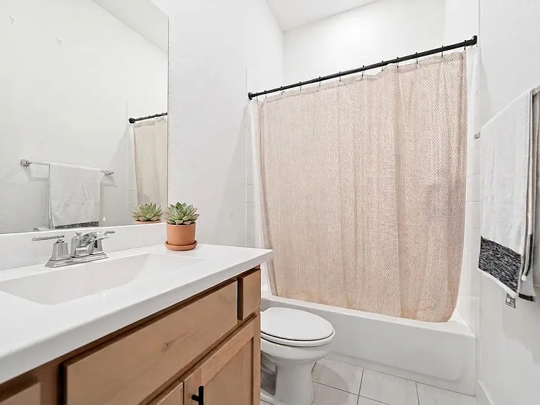 8109 Milo Fields Ln — Photo 12