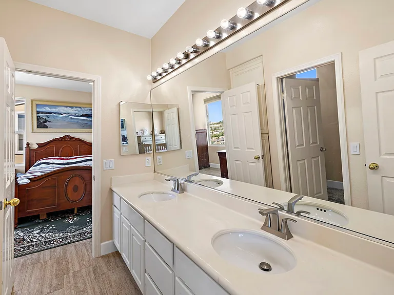 2438 Calle Aquamarina — Photo 22