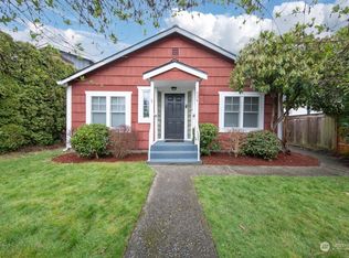 534 N 102nd St, Seattle, WA