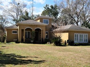 10 Stagecoach Rd, Seabrook, SC 29940