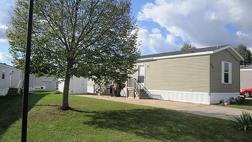 2nd image of 834 Pinecreek