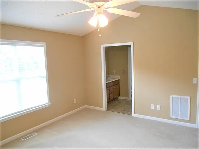 200 Rachels Way — Photo 9