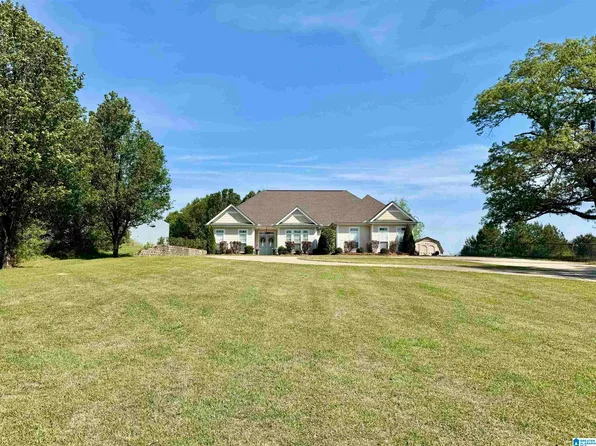 4089 Paradise Ln, Bessemer, AL 35022