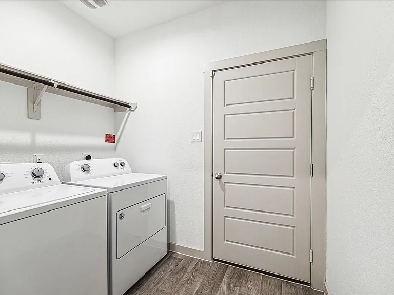 3004 Ludgate Hill Ln — Photo 11
