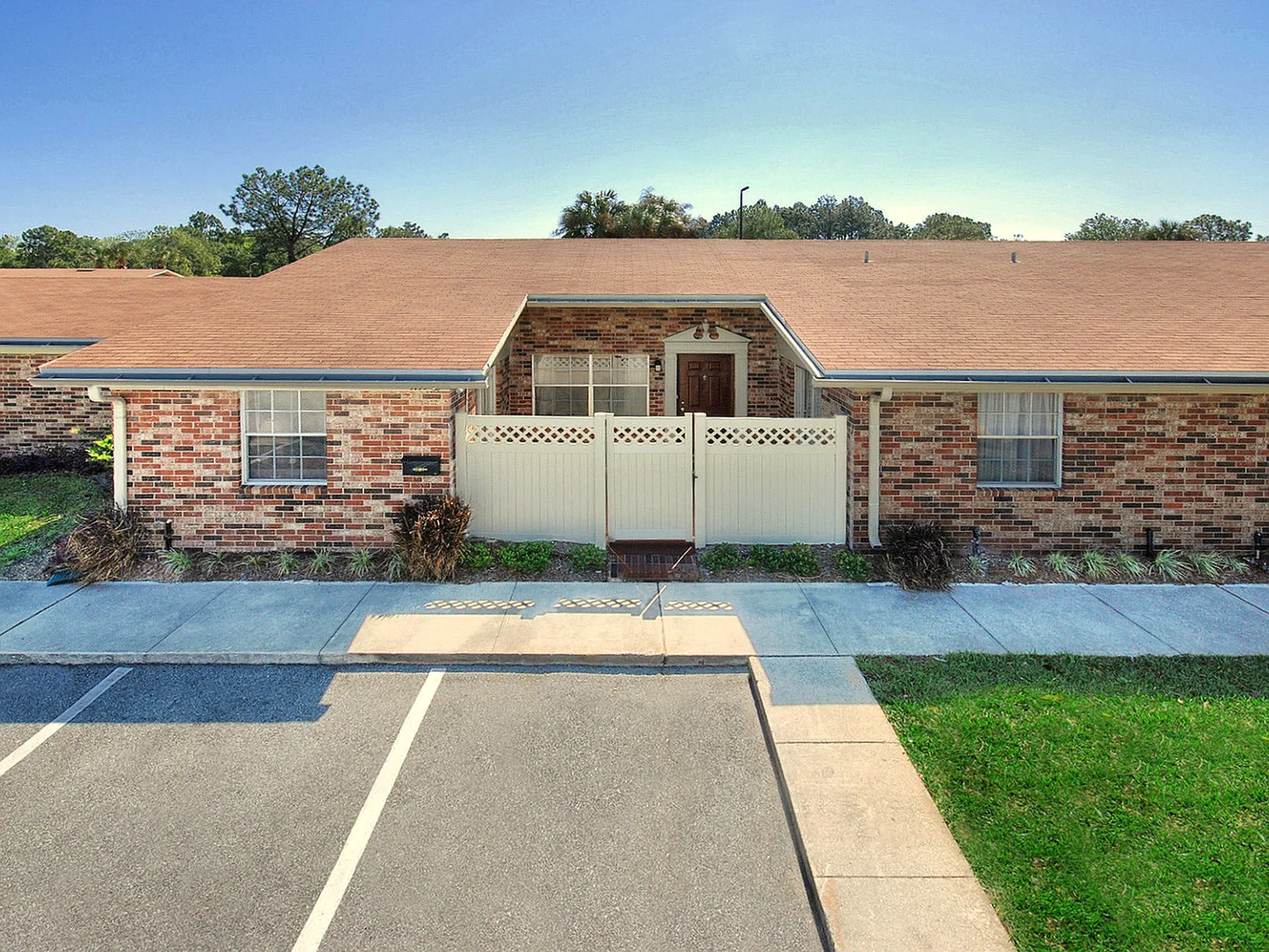 Beach Villas — Photo 2