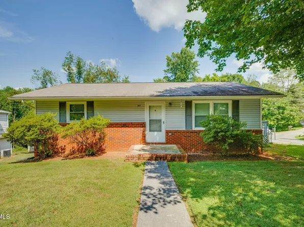 147 Blaine Ave, Johnson City, TN 37601