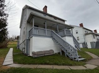 20 N Pine St, Ellsworth, PA 15331