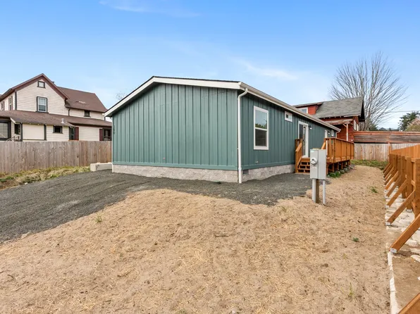 360 E 6th St, Coquille, OR 97423