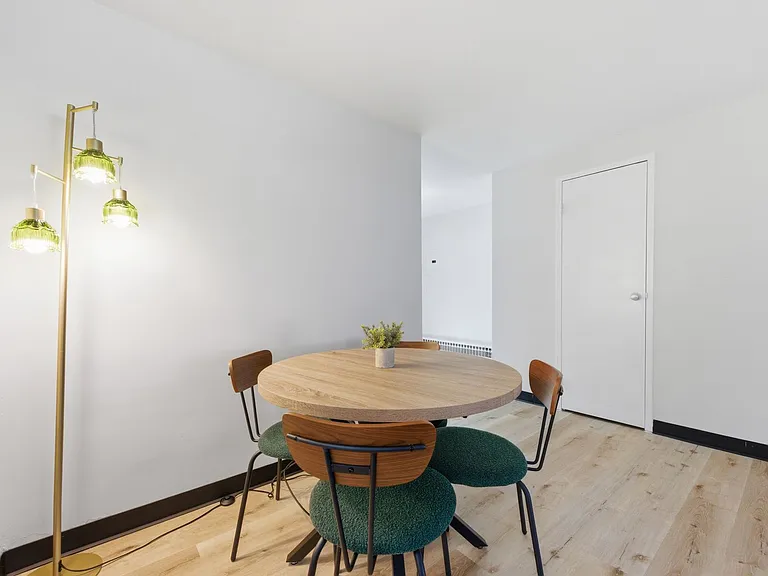 Lumar Village Apartments — Photo 6