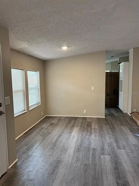 2 bed, 2.0 bath, 1306 sqft, $2,300 — Photo 4