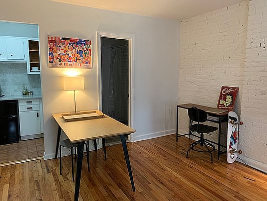 3rd image of 48 W 55th St #4B