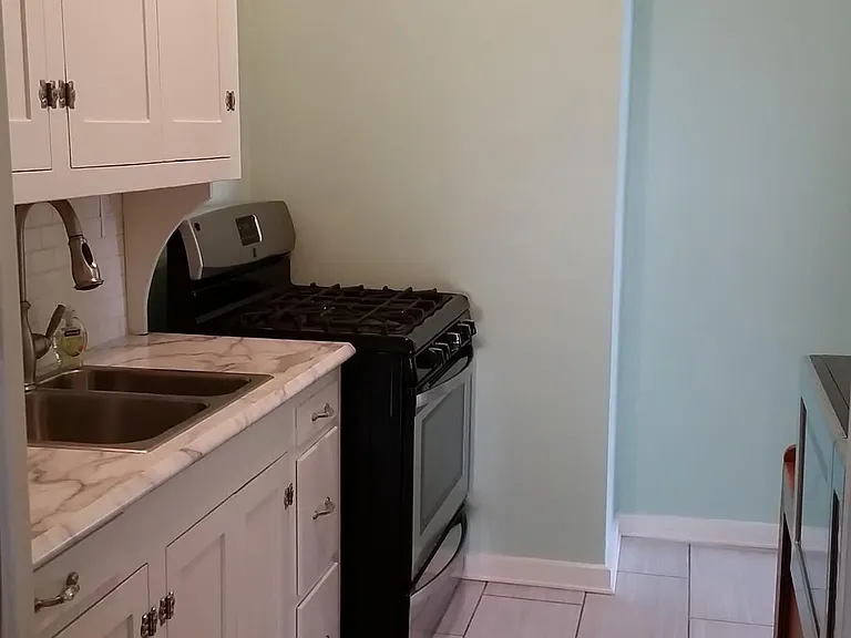 102 E Prescott Ave — Photo 14