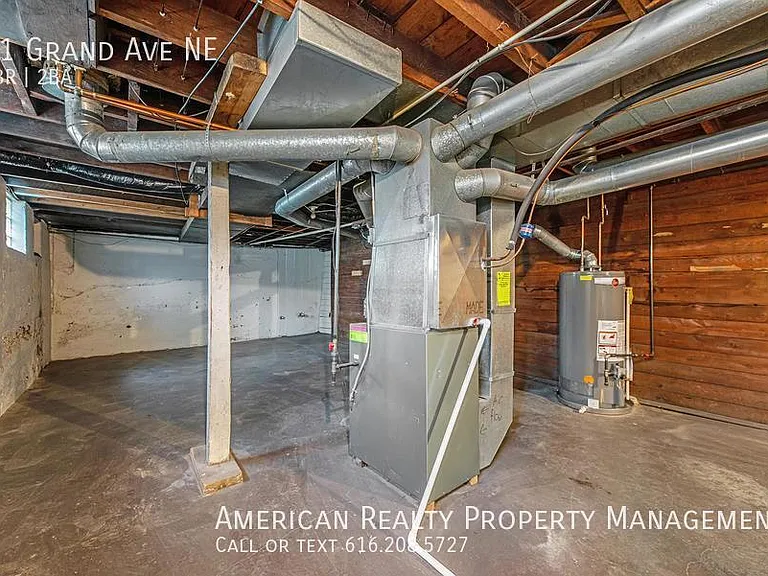 61 Grand Ave NE — Photo 23