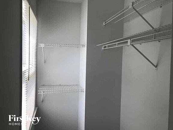 5th image of 7313 Lockmont Dr