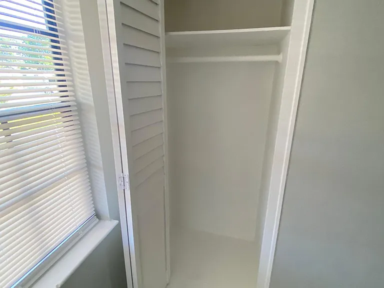 3716 Henry Ave — Photo 9