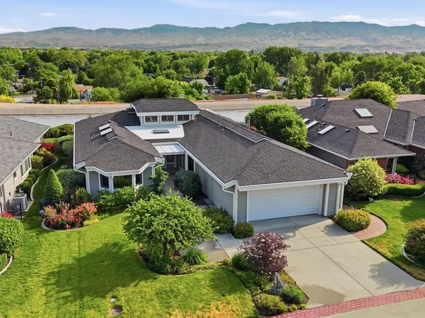 3172 W Hillcrest Ln, Boise, ID 83705