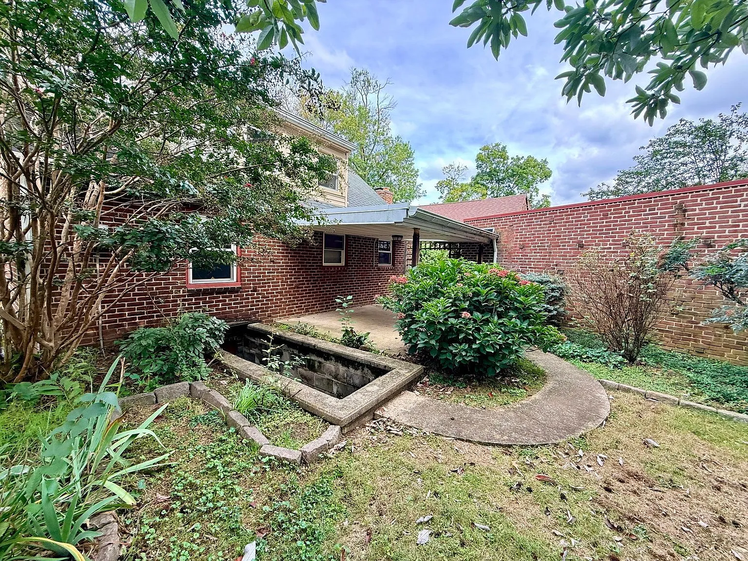 3 bed, 1.5 bath, 1442 sqft, $2,600 — Photo 4