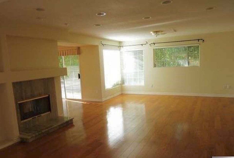 1st image of 19146 Gayle Pl