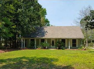 9116 Live Oak Ave, Ocean Springs, MS 39564