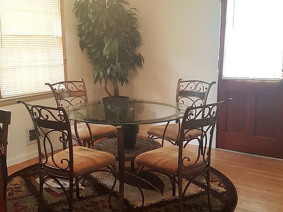 Informal Dining 
