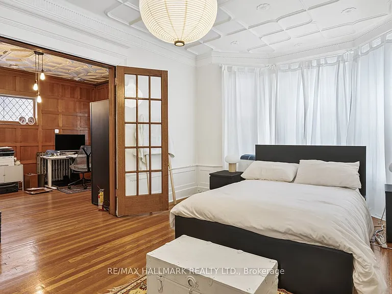 344 Palmerston Blvd #MAIN — Photo 13