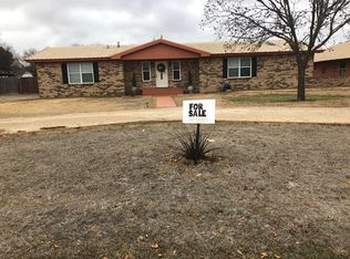 105 North St, Eldorado, TX 76936