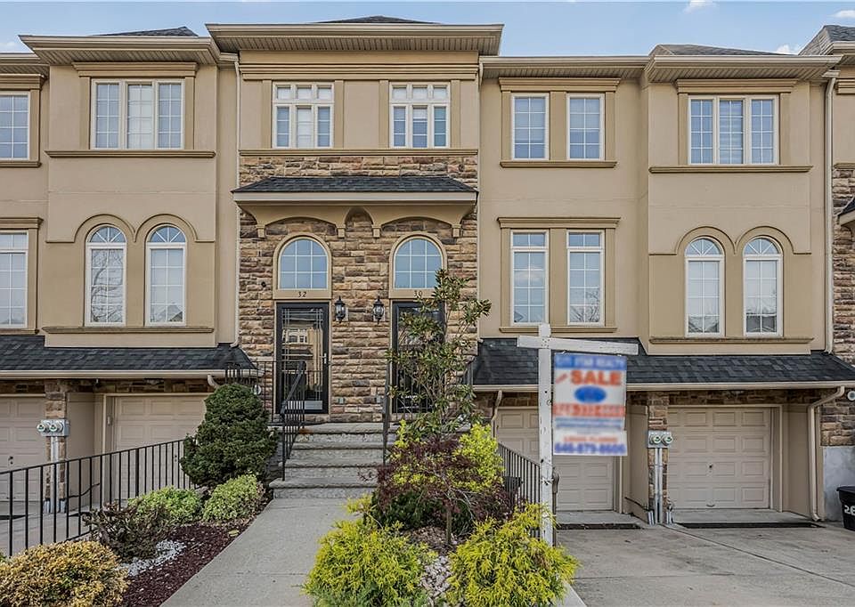 1st image of 30 Persimmon Ln